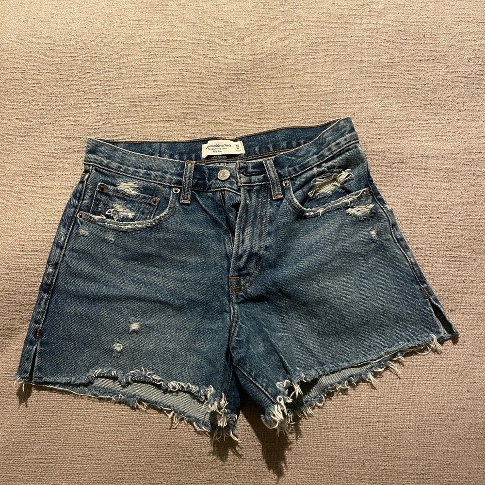 Abercrombie Mid Rise Boyfriend Shorts